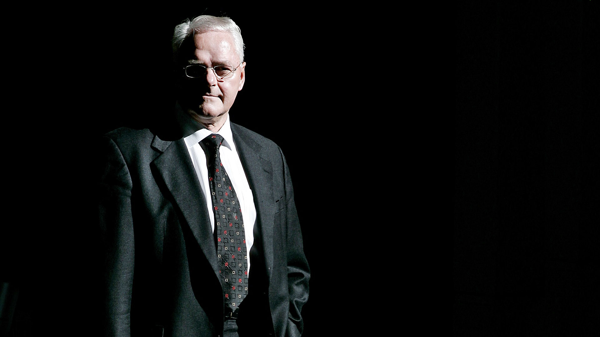 mennesket i ondskaben erfaringer fra 41 aars politilivs moede med ondskaben med hans joergen bonnichsen paa teaterbygningen i koege kultur koege